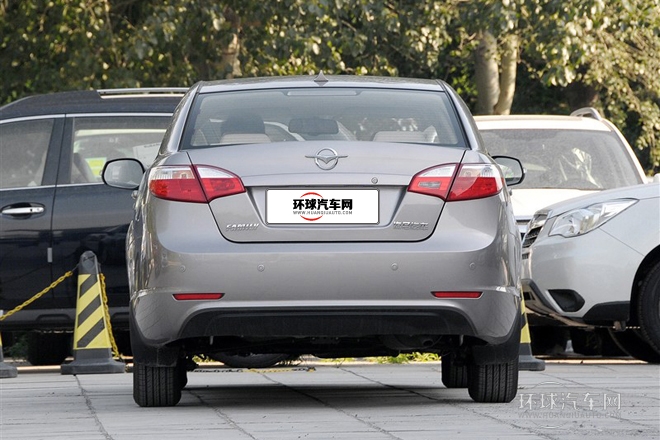 2013款 三廂 1.6L 手動精英版