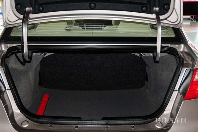 2013款 兩廂 1.6L 手動風尚版