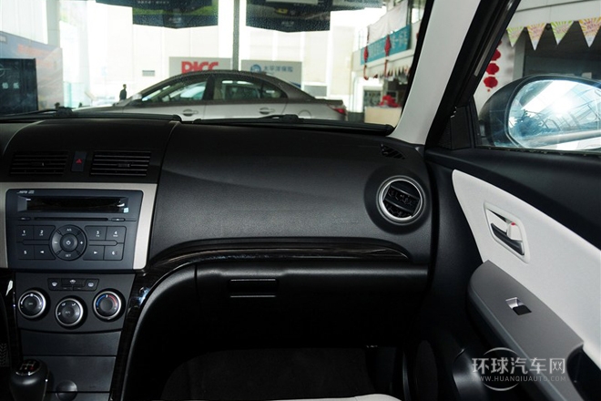 2013款 兩廂 1.6L 手動風尚版