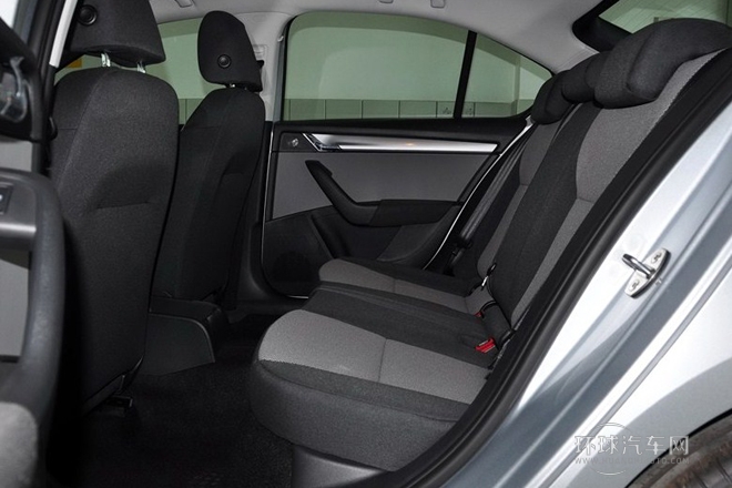 2015款 1.6L 手動逸致版