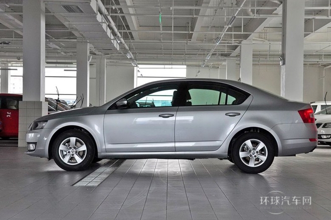 2015款 1.6L 手動逸致版