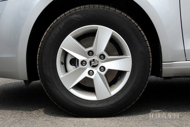 2015款 1.6L 自動逸致版