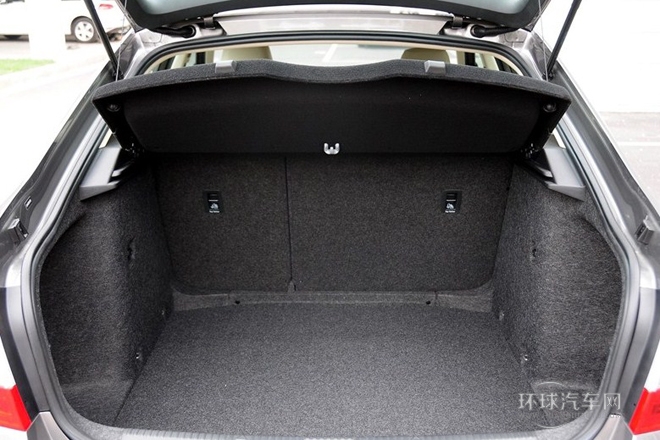 2015款 1.6L 手動逸杰版