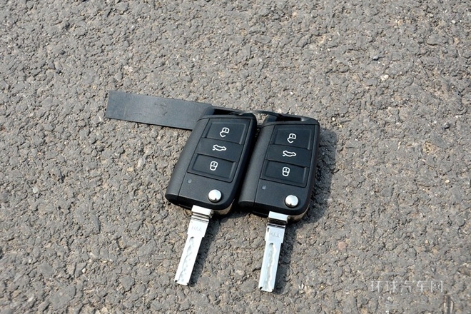 2015款 1.6L 自動逸杰版