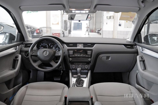 2015款 1.6L 自動逸杰版