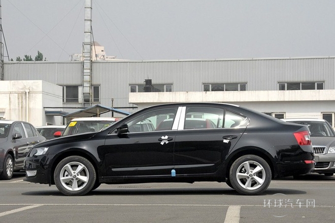 2015款 1.6L 自動逸杰版