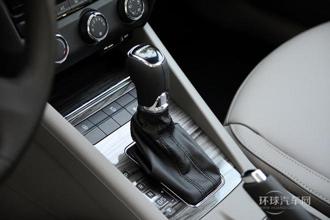 2015款 1.6L 自動(dòng)逸俊版