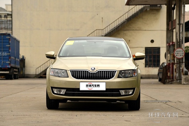 2015款 1.6L 自動逸俊版