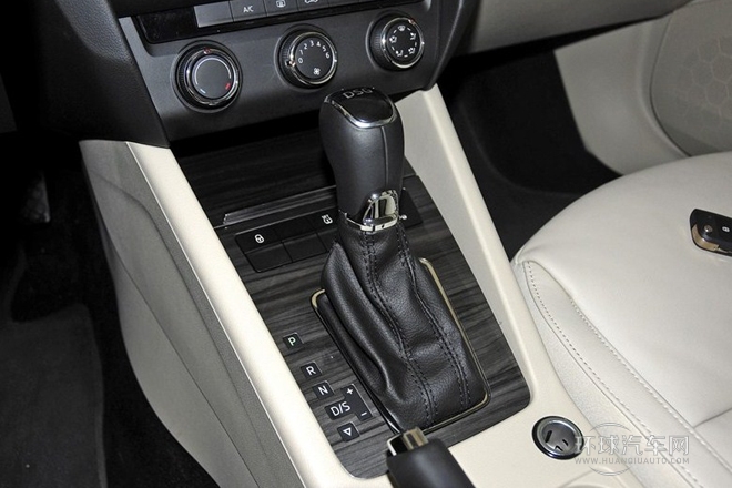 2015款 1.4T DSG逸俊版