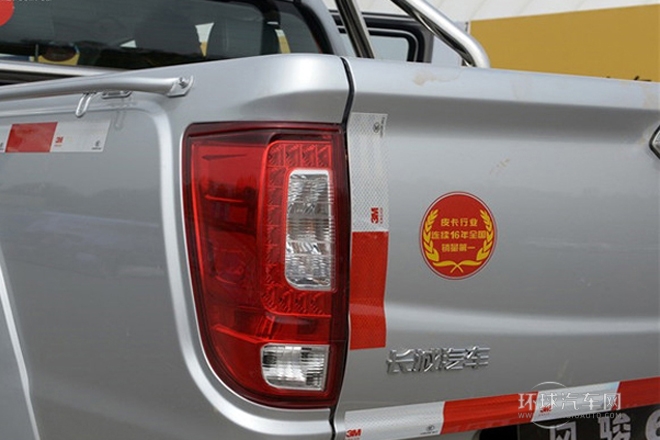 2014款 2.0T兩驅(qū)領(lǐng)航型4D20B