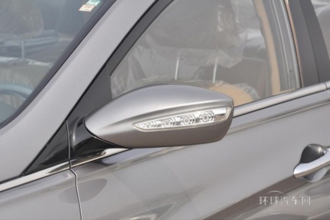 2014款 2.0L 自動豪華版