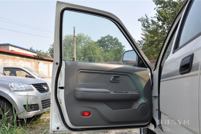 2008款 2.8T豪華型大雙排GW2.8TDI-2