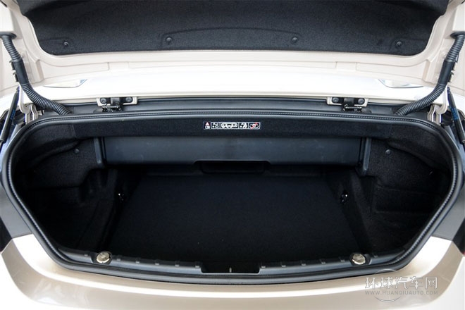 2013款 改款 650i xDrive敞篷轎跑車(chē)