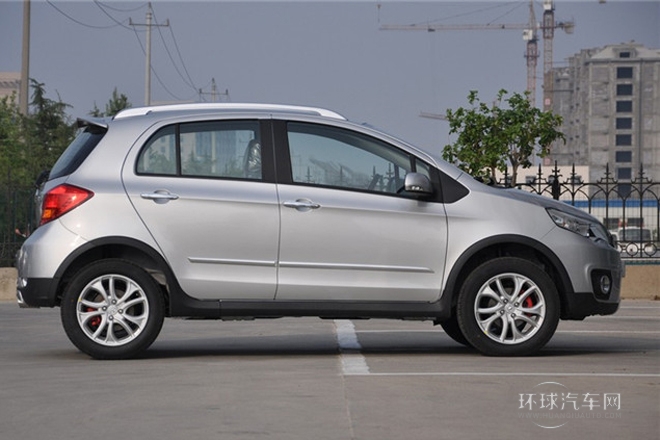 2013款 1.5L 手動(dòng)都市型