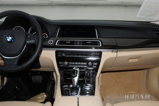 2013款 730Li 豪華型