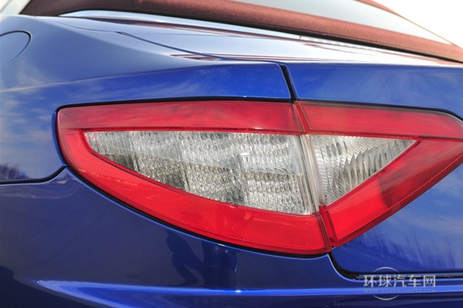 GranCabrio 2010款 4.7L Automatic
