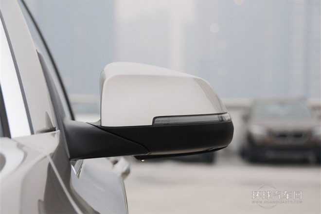 2013款 730Li 豪華型