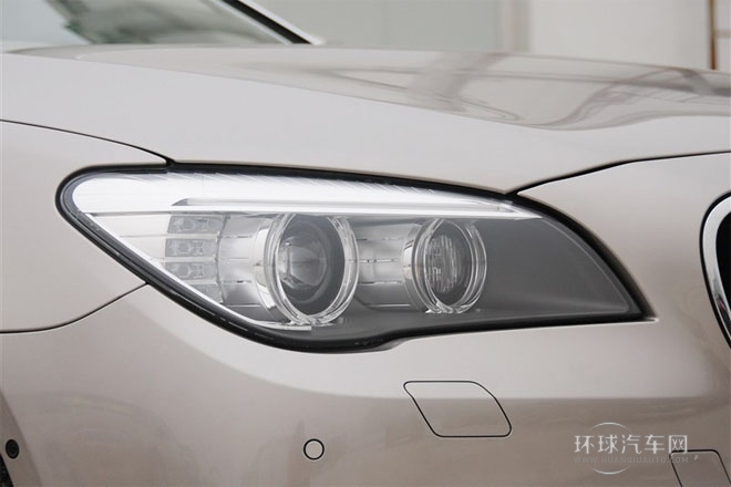 2013款 730Li 豪華型