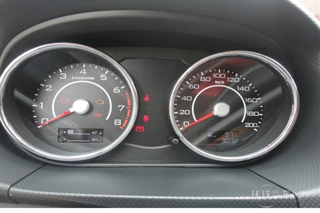 2013款 1.5L 手動(dòng)豪華型