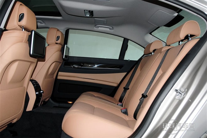 2013款 730Li 領先型