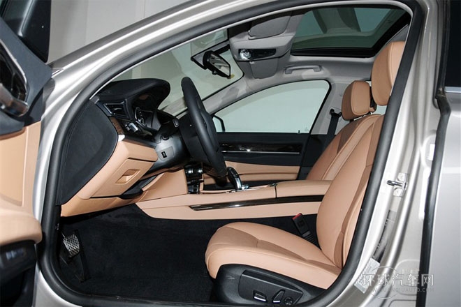 2013款 730Li 領先型