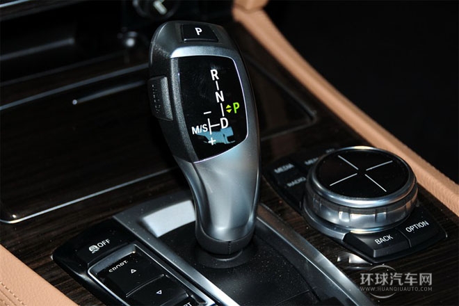 2013款 730Li 領(lǐng)先型