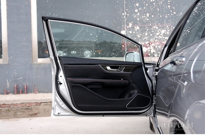 2014款 升級(jí)版 1.5T 手動(dòng)時(shí)尚型