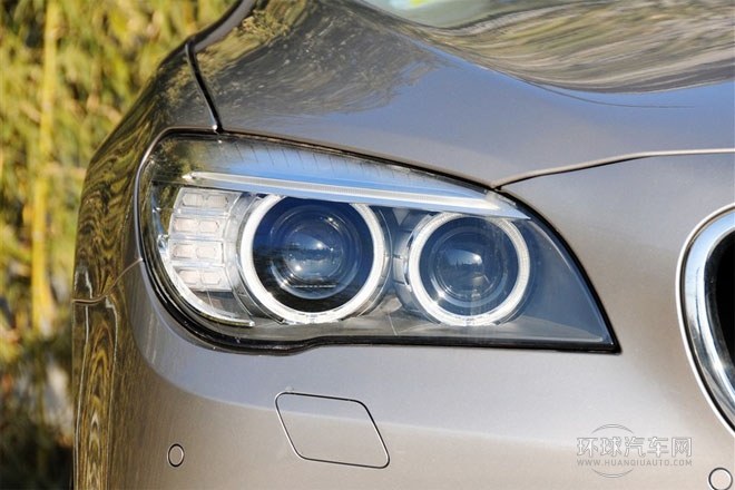 2013款 730Li 領(lǐng)先型