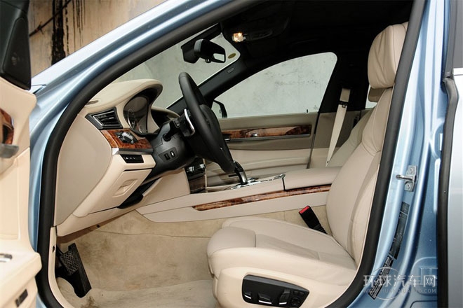 2013款 740Li 混合動力版