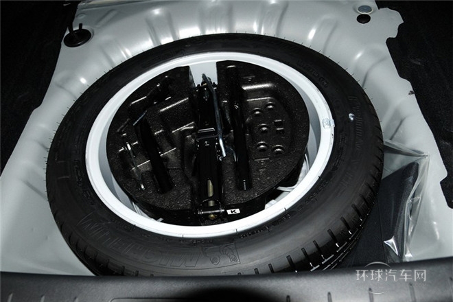 2013款 改款 2.0L 舒適版