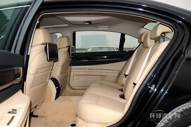 2013款 740Li 領先型