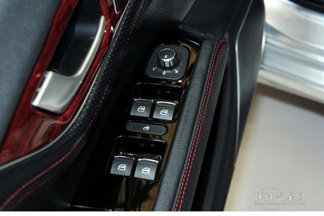 2014款 升級(jí)版 1.5T 手動(dòng)尊貴型