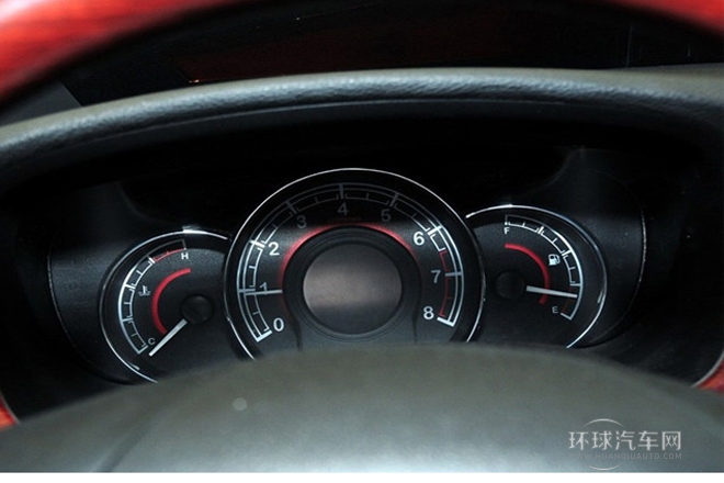 2014款 升級(jí)版 1.5T 手動(dòng)尊貴型