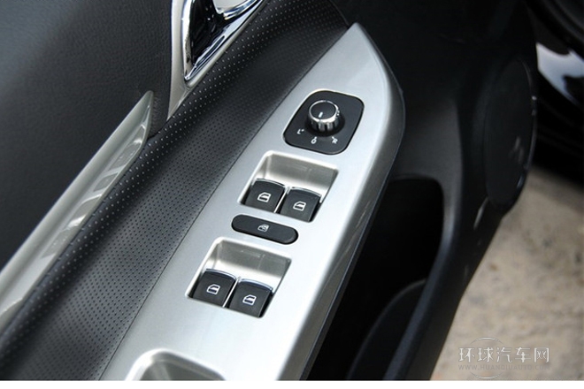 2013款 1.5T 手動時尚型