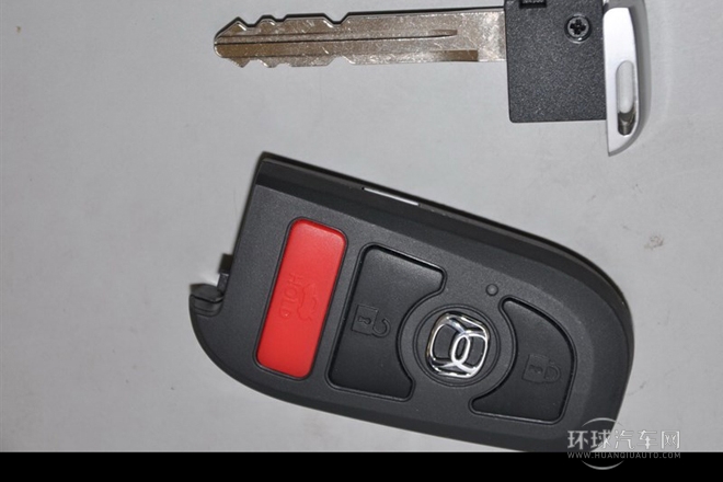 2014款 兩廂 1.5L 自動理想型