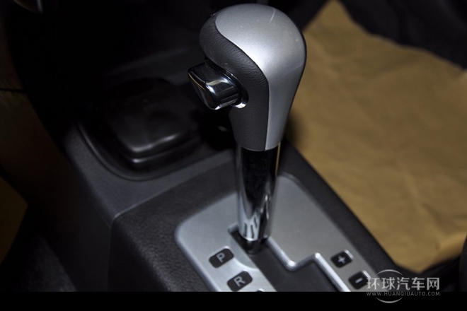 2014款 兩廂 1.5L 自動(dòng)理想型