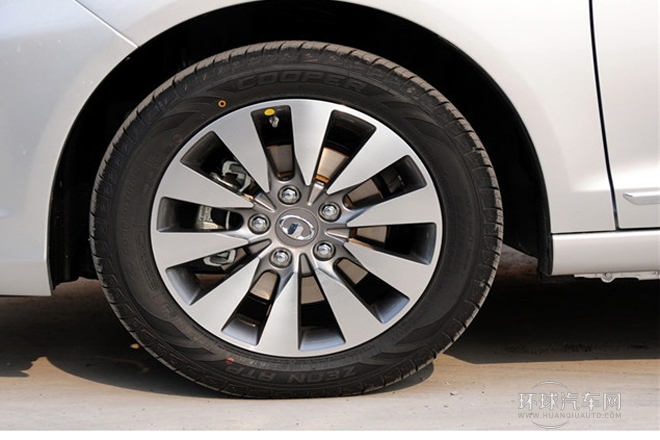 2013款 1.5T 手動(dòng)精英型