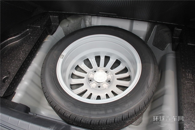 2013款 1.5T 手動(dòng)尊貴型