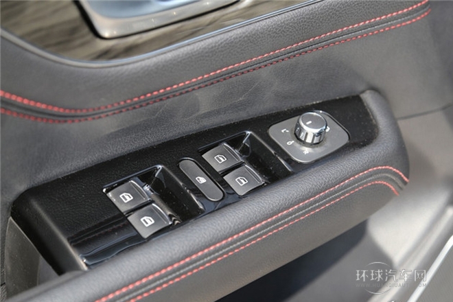 2013款 1.5T 手動尊貴型