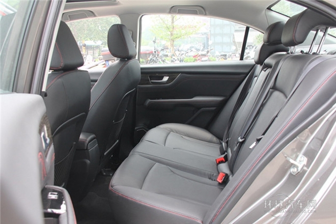 2013款 1.5T 手動(dòng)尊貴型