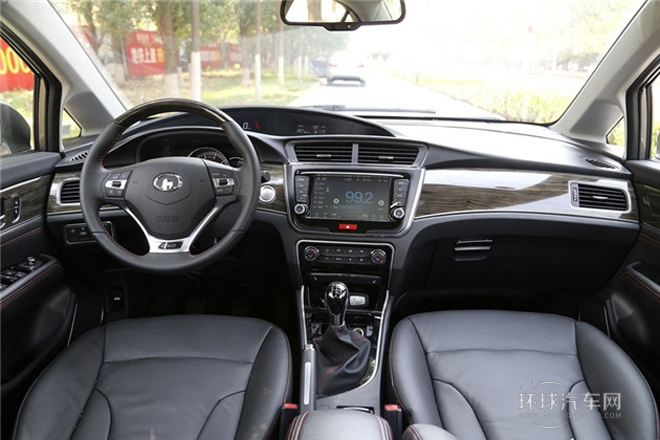 2013款 1.5T 手動(dòng)尊貴型