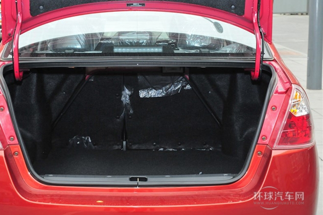 2014款 三廂 1.4L 手動(dòng)夢想型