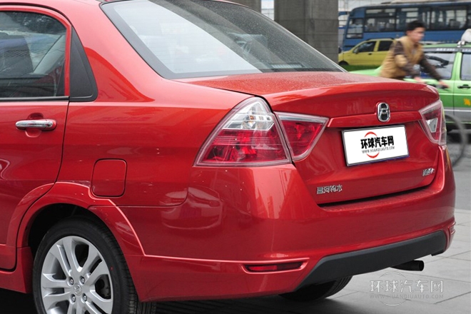 2014款 三廂 1.4L 手動(dòng)夢(mèng)想型