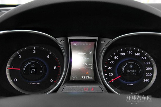 2013款 3.3L 7座棕色內(nèi)飾旗艦版