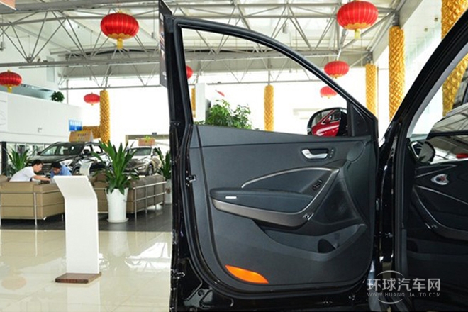 2013款 3.0L 7座棕色內(nèi)飾旗艦版