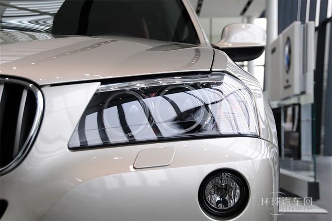 2013款 改款 xDrive28i 豪華型