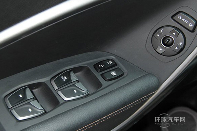 2013款 3.0L 6座棕色內(nèi)飾旗艦版