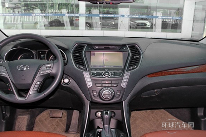 2013款 3.0L 6座棕色內飾旗艦版