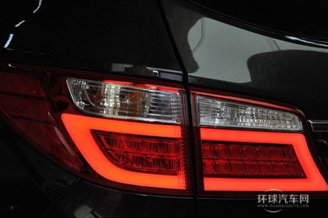 2013款 3.0L 6座棕色內飾旗艦版