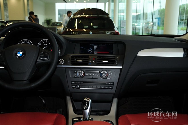 2013款 改款 xDrive28i 領(lǐng)先型